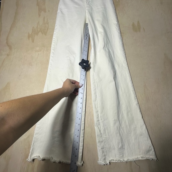 Marine Layer Full Length Raw Edge Bridget Flare Pant in Cream Size 4 - Picture 5 of 12